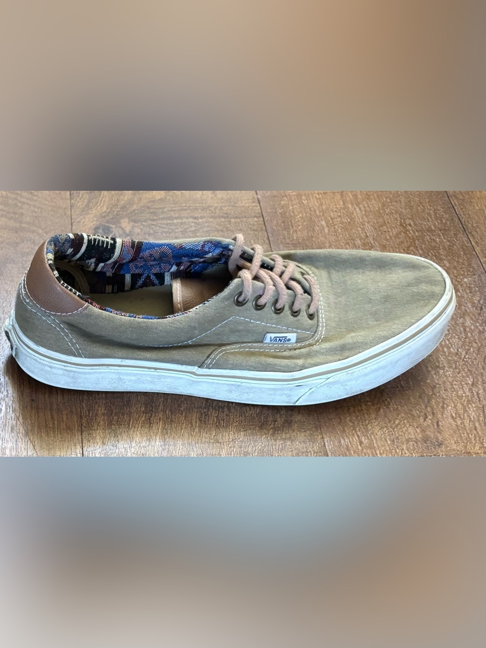 Vans era 59 c&l men’s sneakers shoes
Size 10